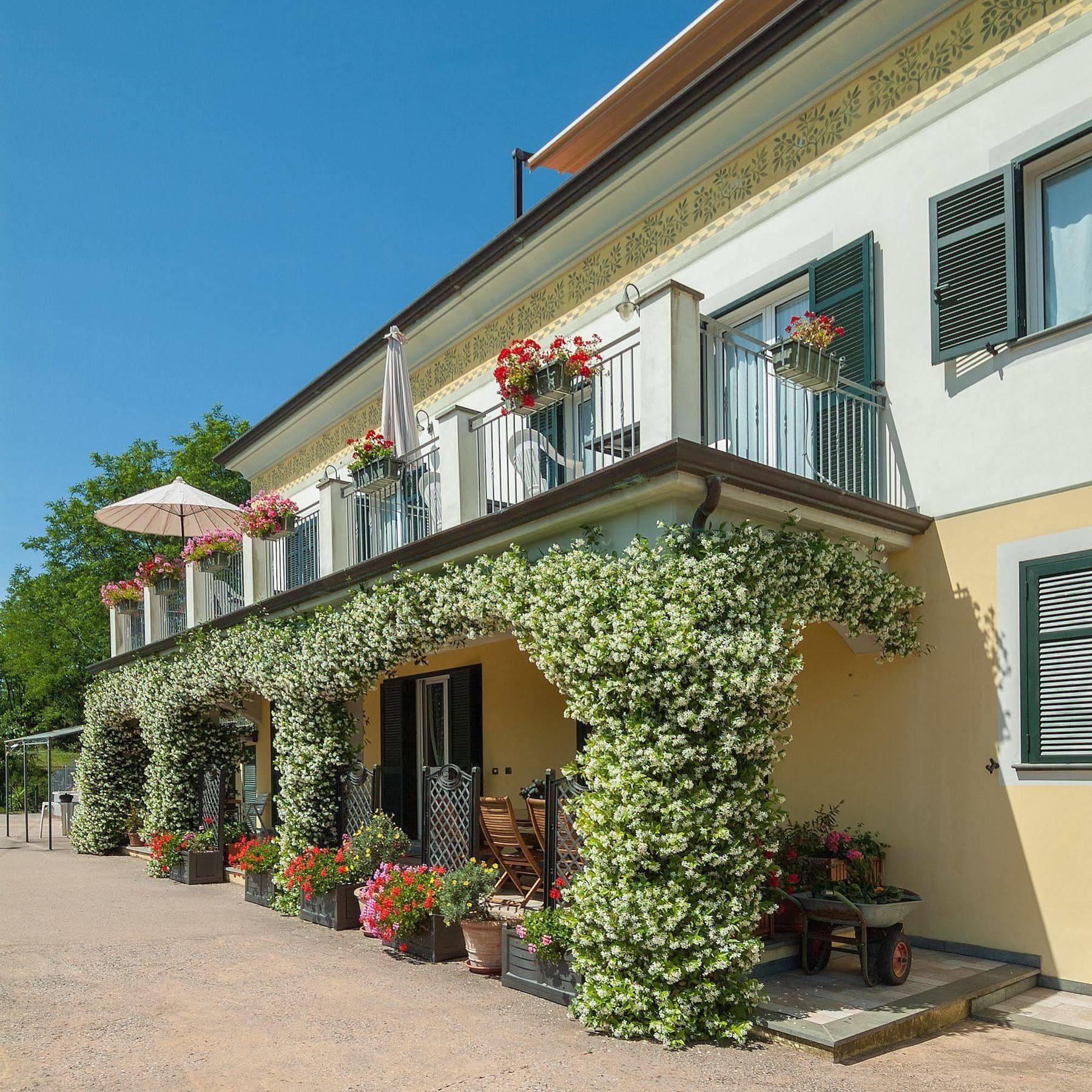 Gli Ulivi Di Montalbano Villa La Spezia Exterior photo