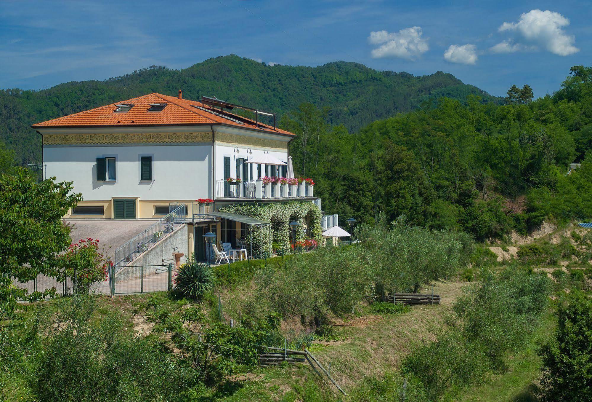 Gli Ulivi Di Montalbano Villa La Spezia Exterior photo